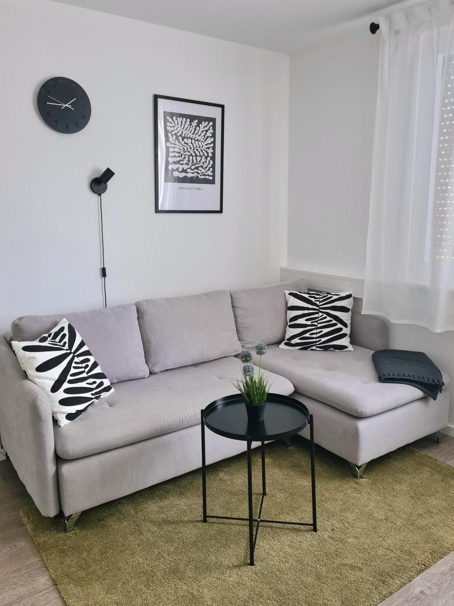 Modernes Zentrales Apartment 布鲁赫萨尔 外观 照片